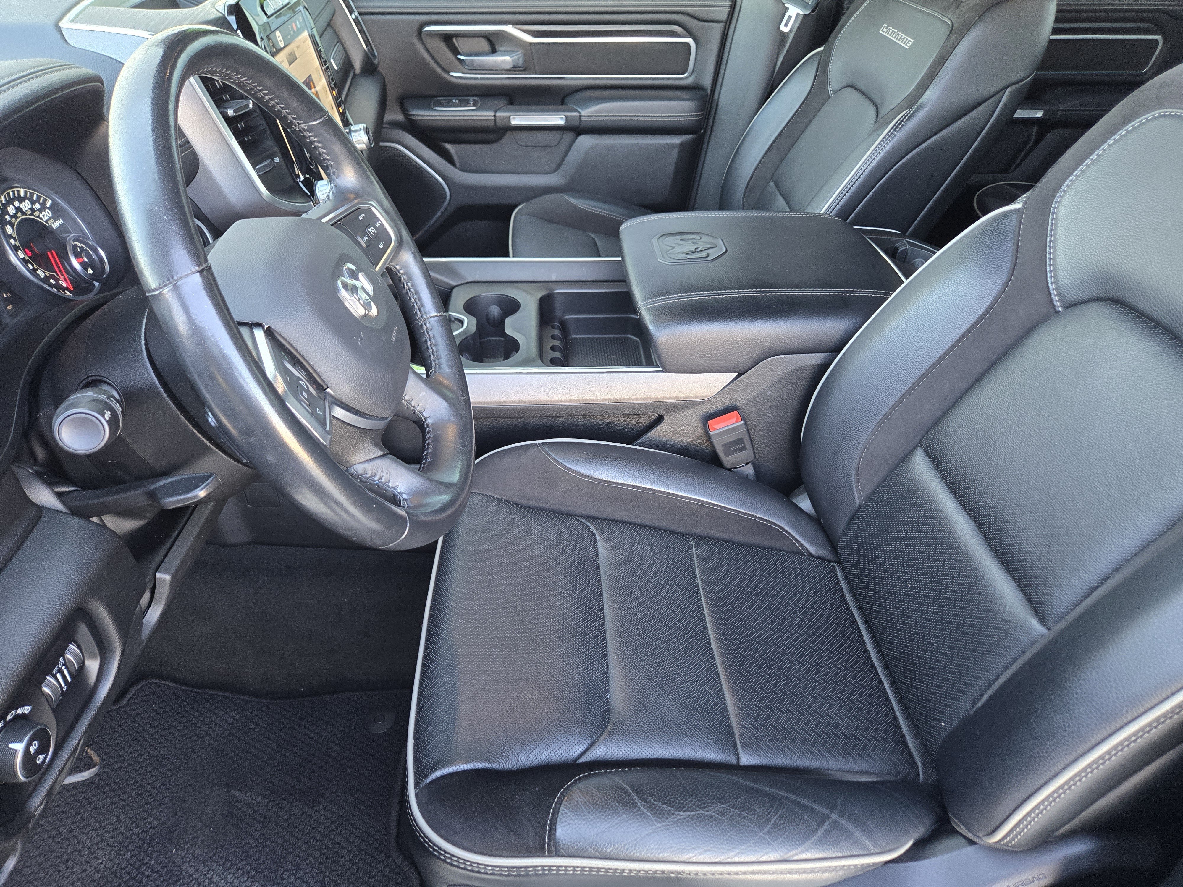 Certified Used 2023 Billet Silver Metallic Clear Coat Ram Laramie image 15