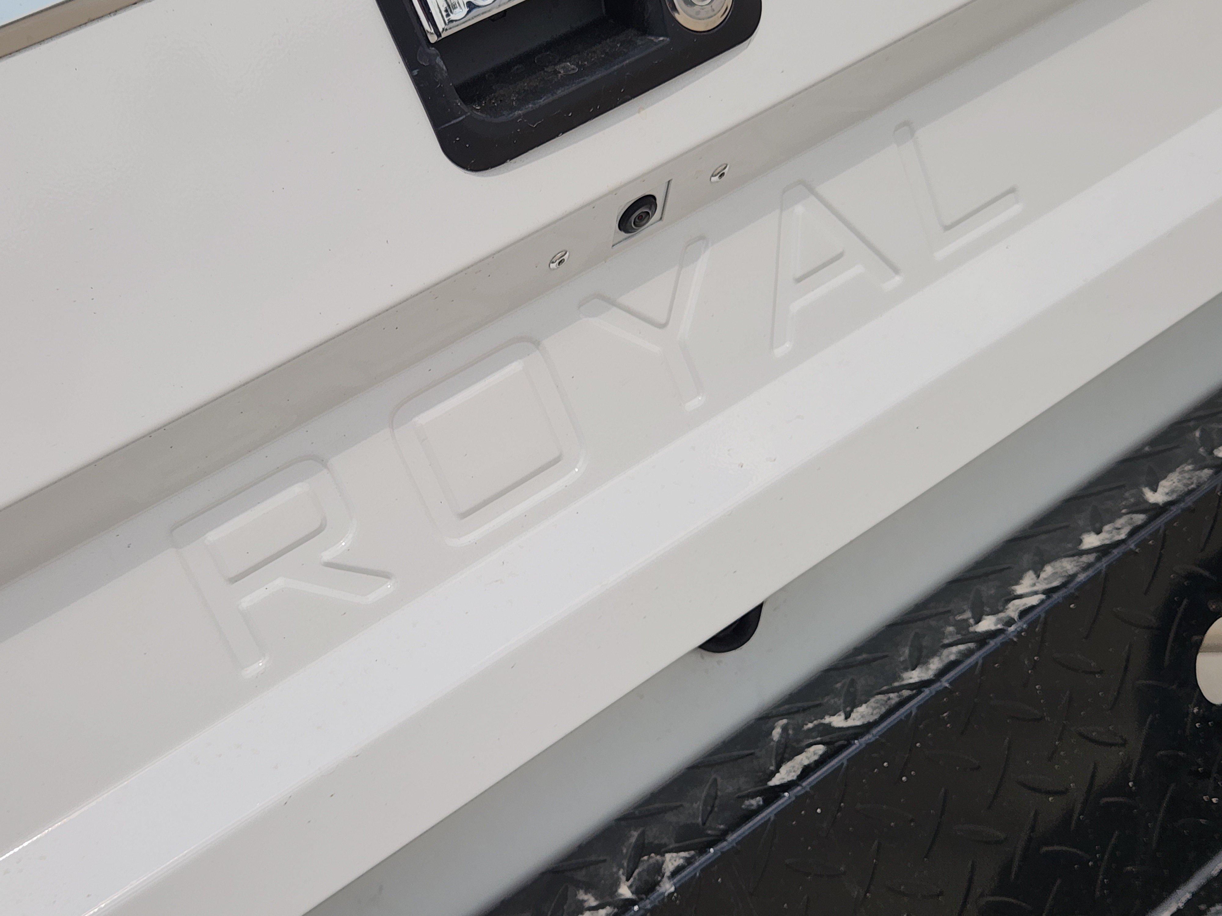 New 2026 Bright White Clear-Coat Exterior Paint RAM Tradesman Crew Cab 4x2 8