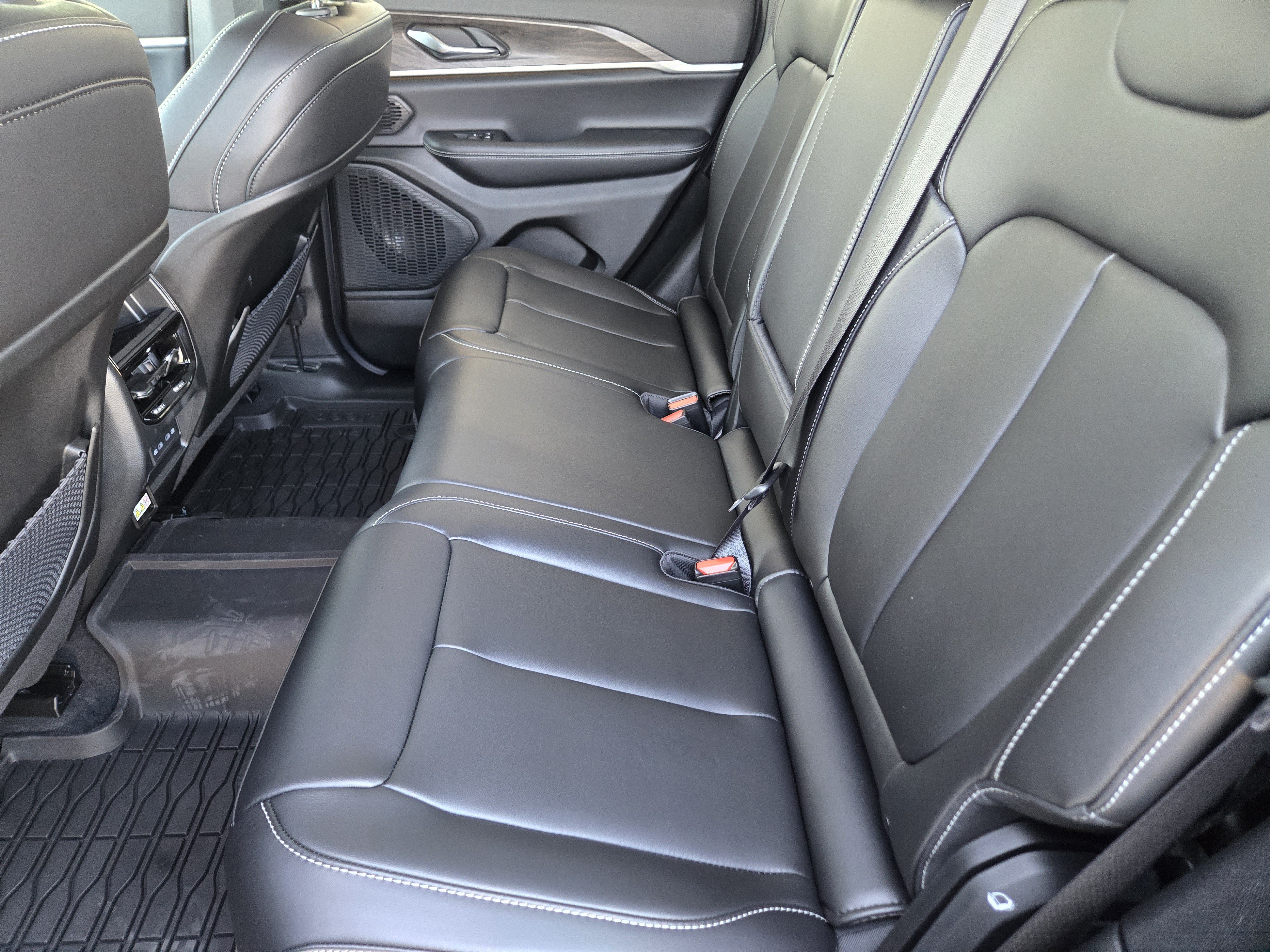 New 2027 Steel Blue Paint Jeep Limited image 20