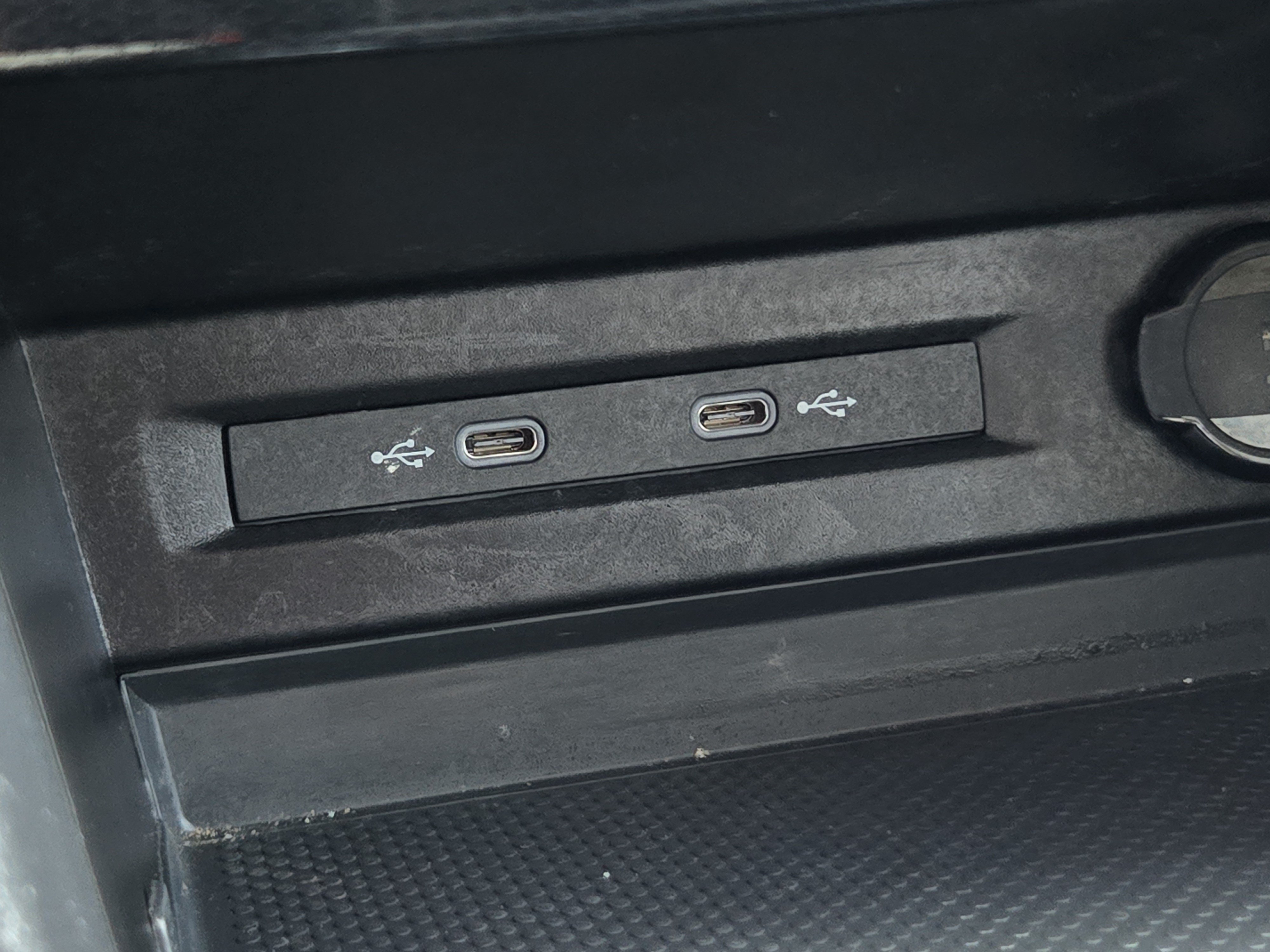 Used 2025 Deep Black Pearl Volkswagen S image 21