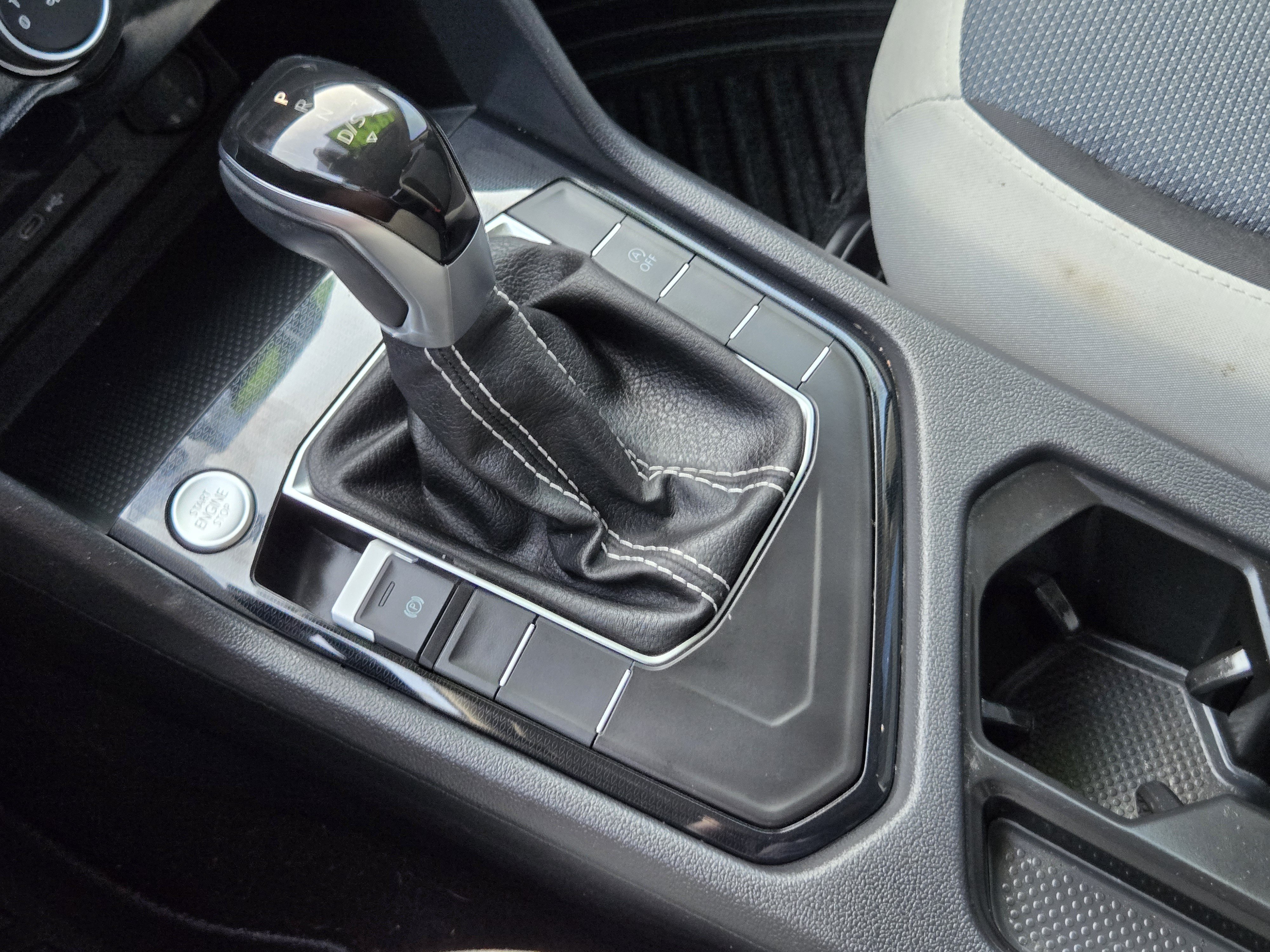 Used 2025 Deep Black Pearl Volkswagen S image 22