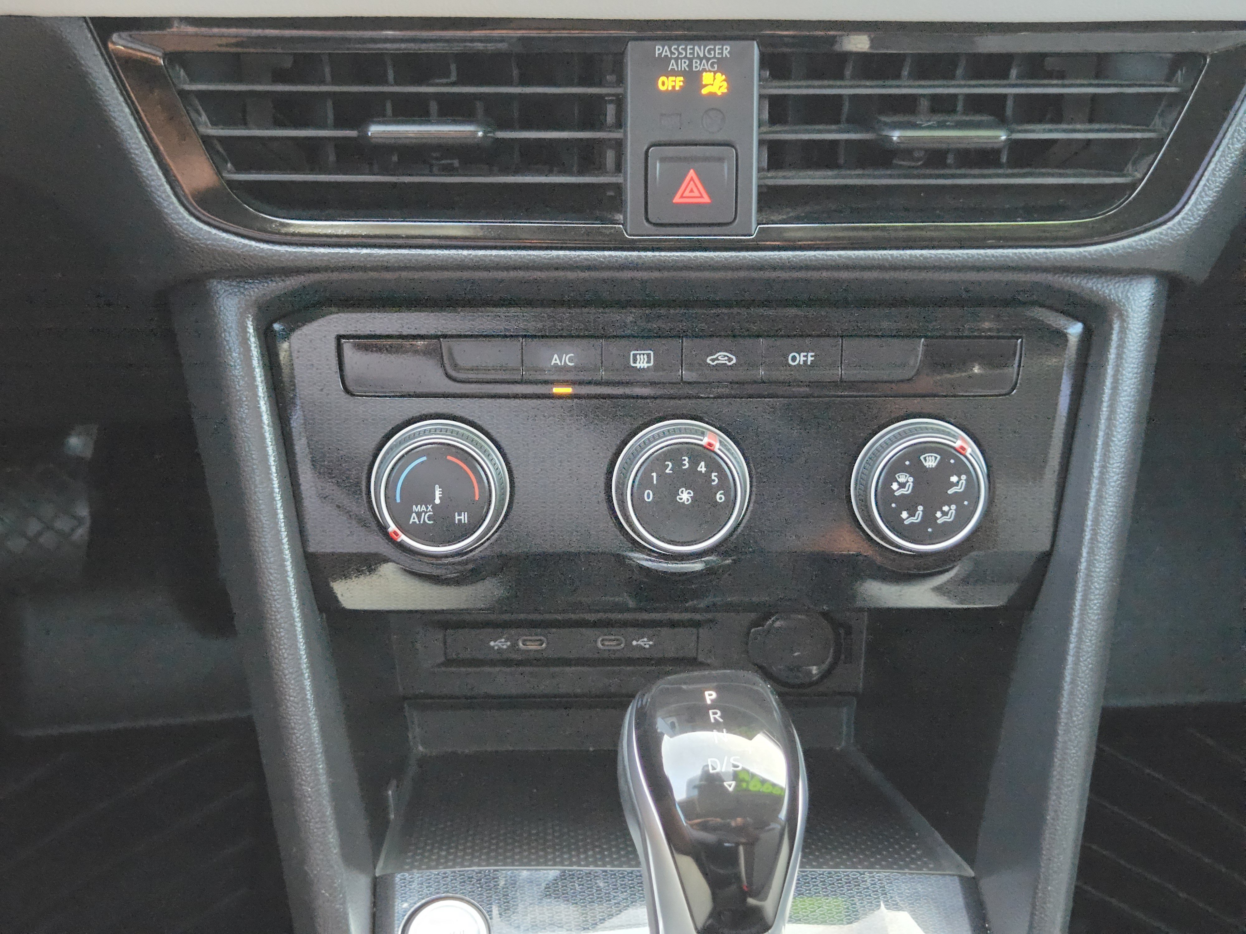 Used 2025 Deep Black Pearl Volkswagen S image 20