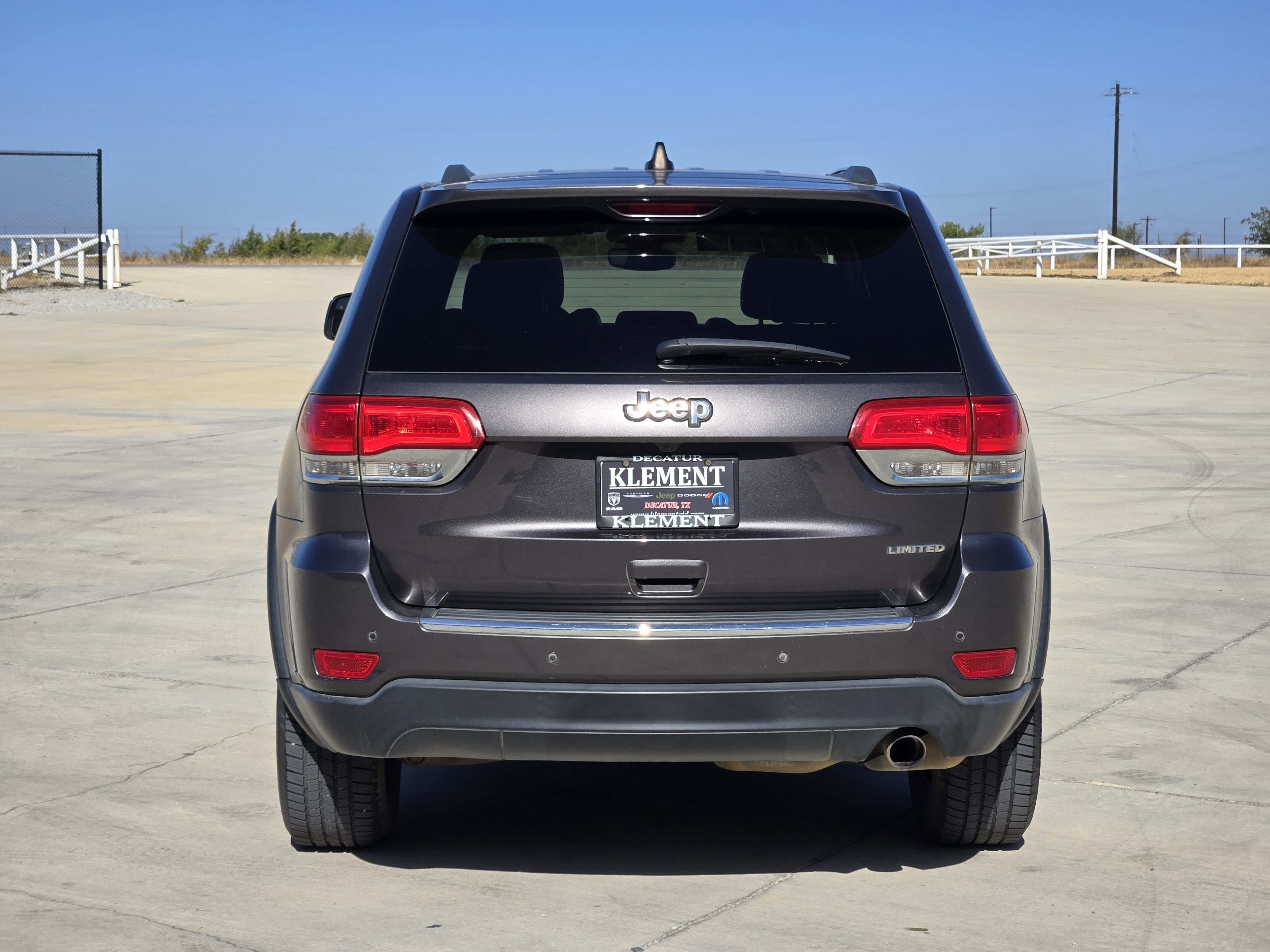 Used 2018 Granite Crystal Metallic Clear Coat Jeep Limited image 7