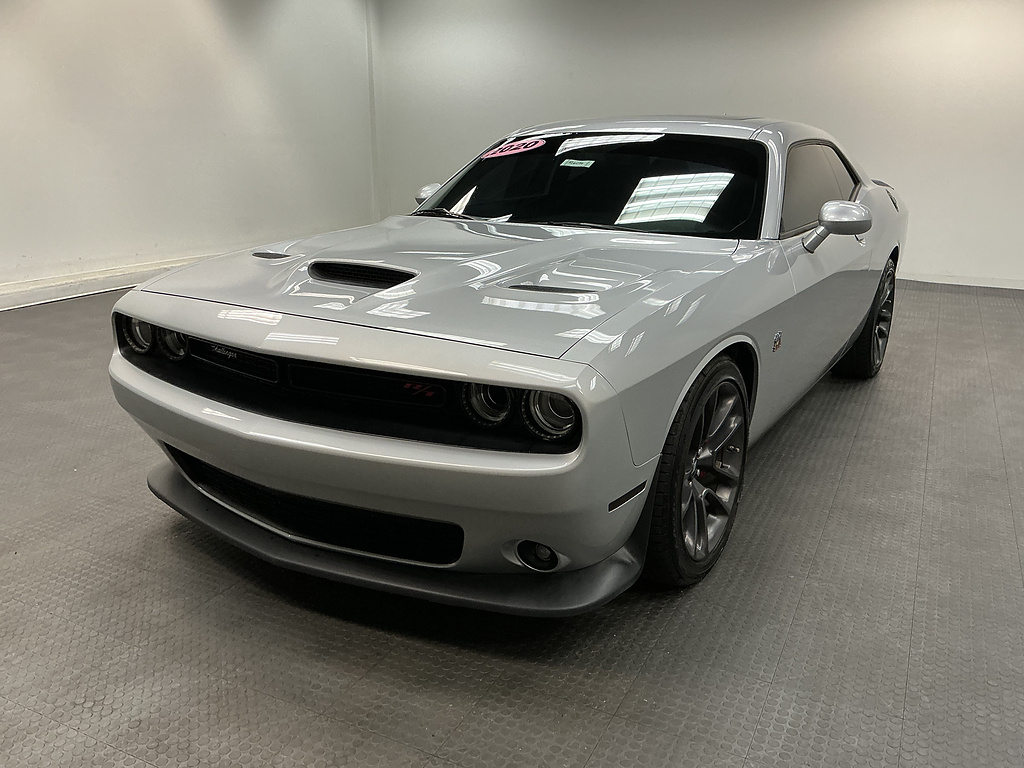 Triple Nickel Clear Coat 2020 Dodge Challenger Coupe Rear-Wheel Drive 8-Speed Automatic