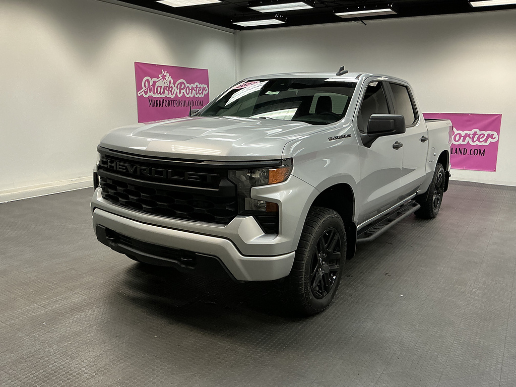 2022 Chevrolet Silverado 1500 Custom Crew Cab 4WD