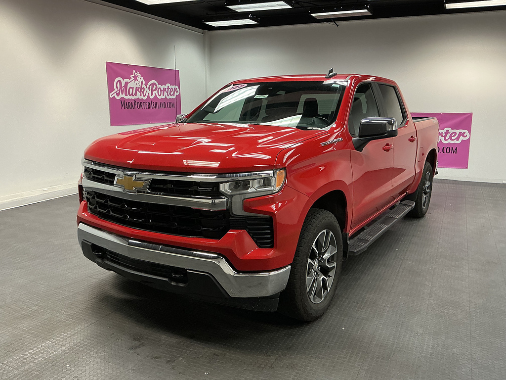 2022 Chevrolet Silverado 1500 LT Crew Cab 4WD