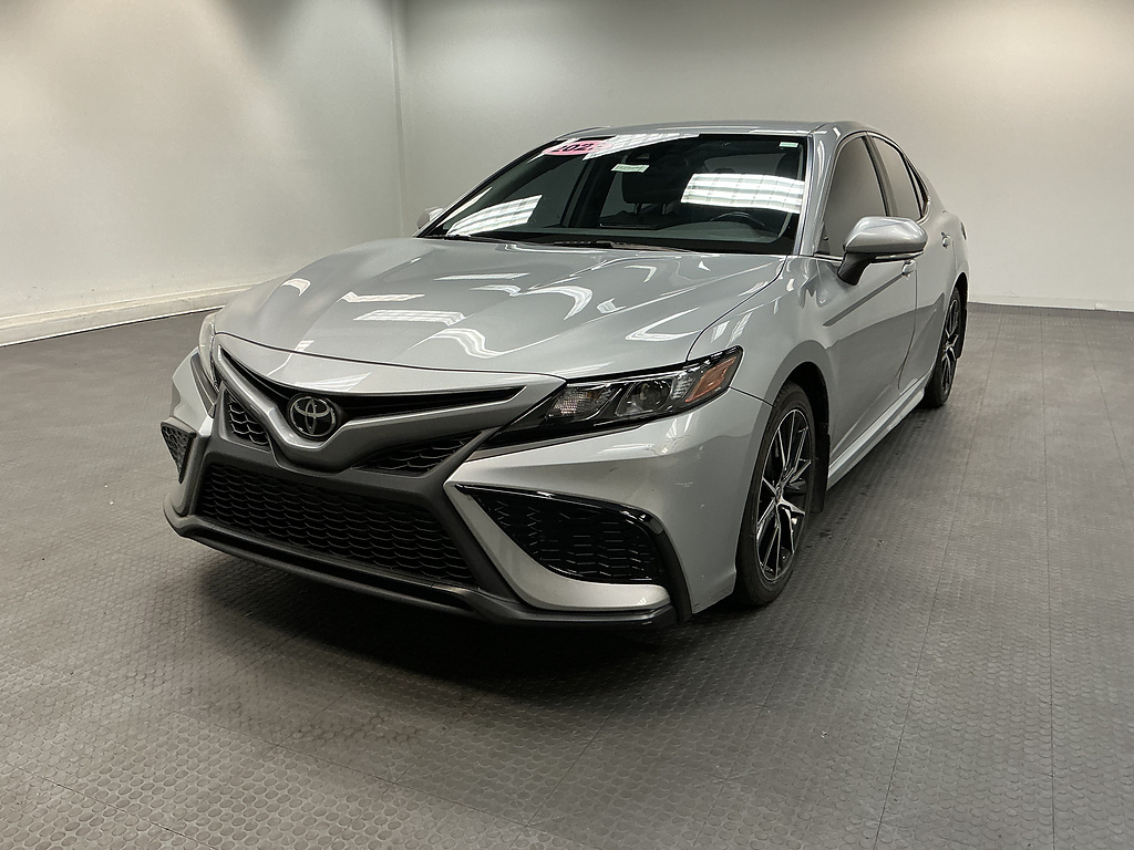2022 Toyota Camry SE FWD