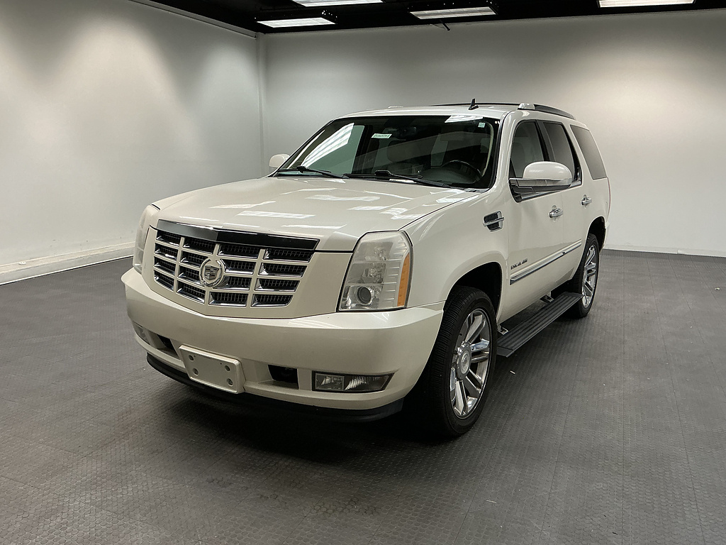 White Diamond Tricoat 2010 Cadillac Escalade SUV / Crossover All-Wheel Drive 6-Speed Automatic