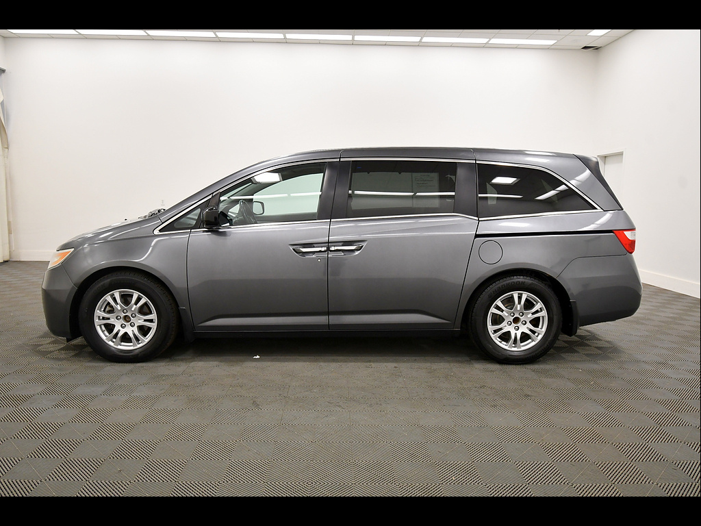 Used 2013 Honda Odyssey Van