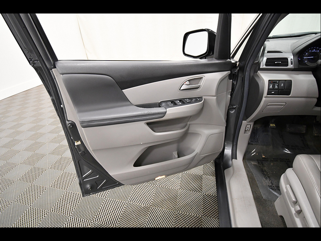 Used 2013 Honda Odyssey Van
