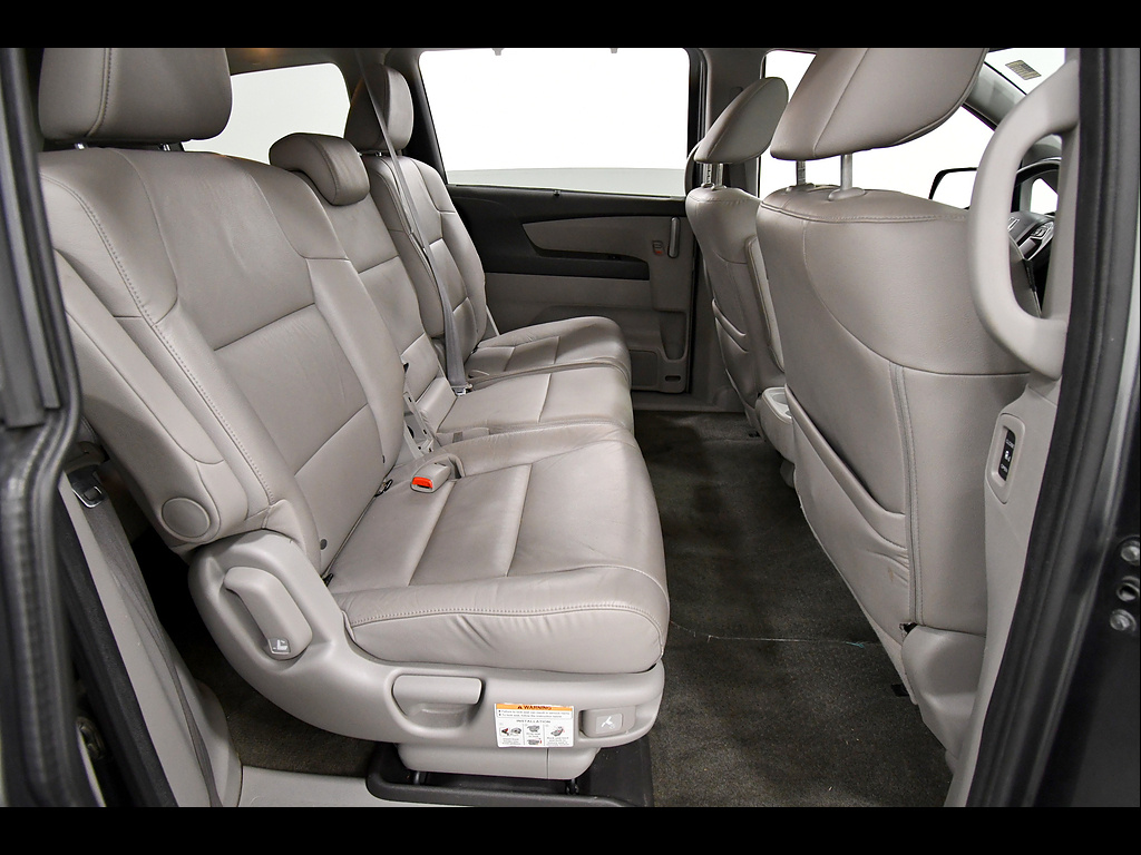 Used 2013 Honda Odyssey Van