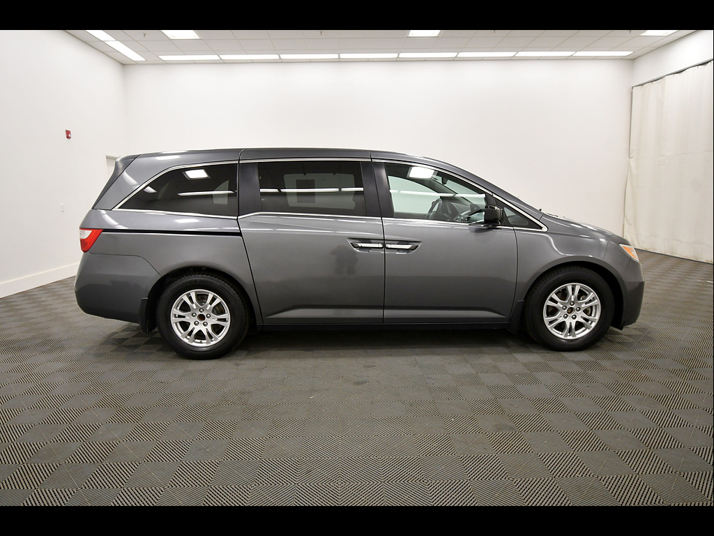 Used 2013 Honda Odyssey Van