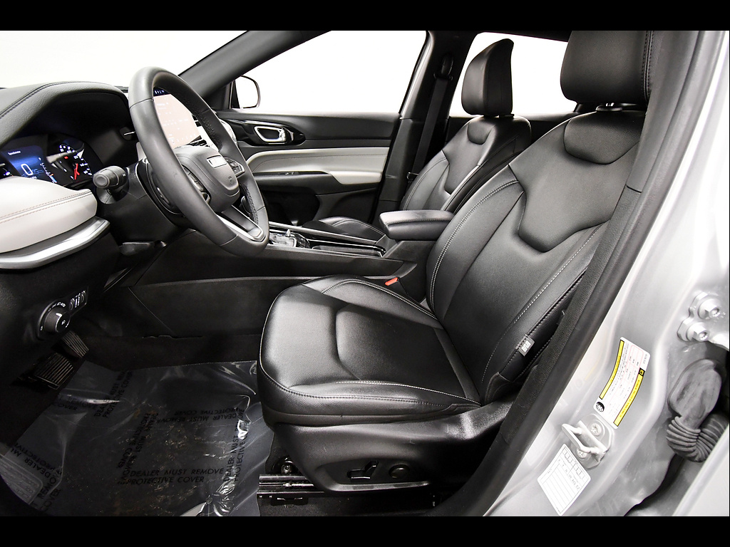 Used 2025 Jeep Compass SUV
