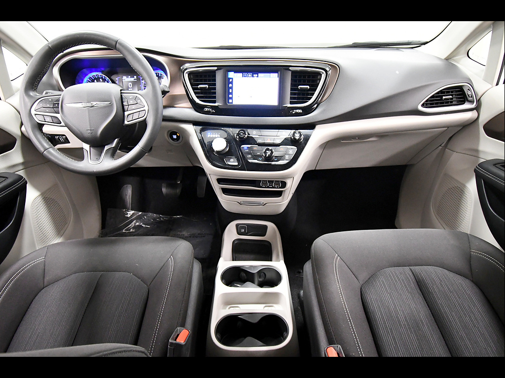 Used 2024 Chrysler Voyager Van