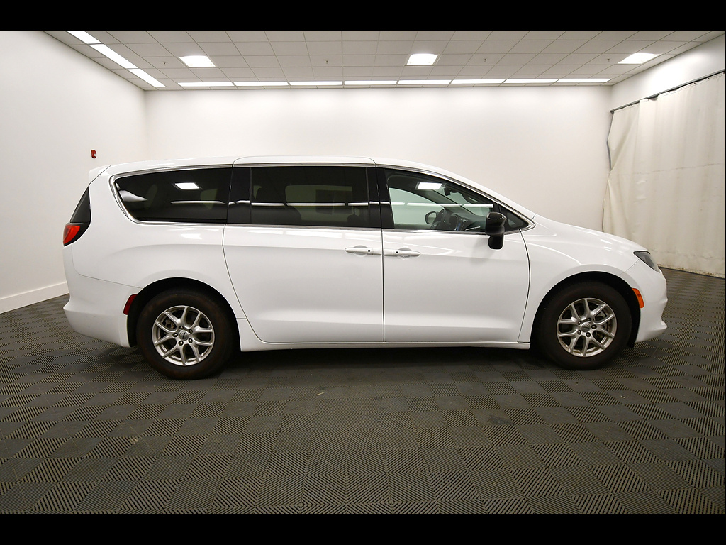 Used 2024 Chrysler Voyager Van