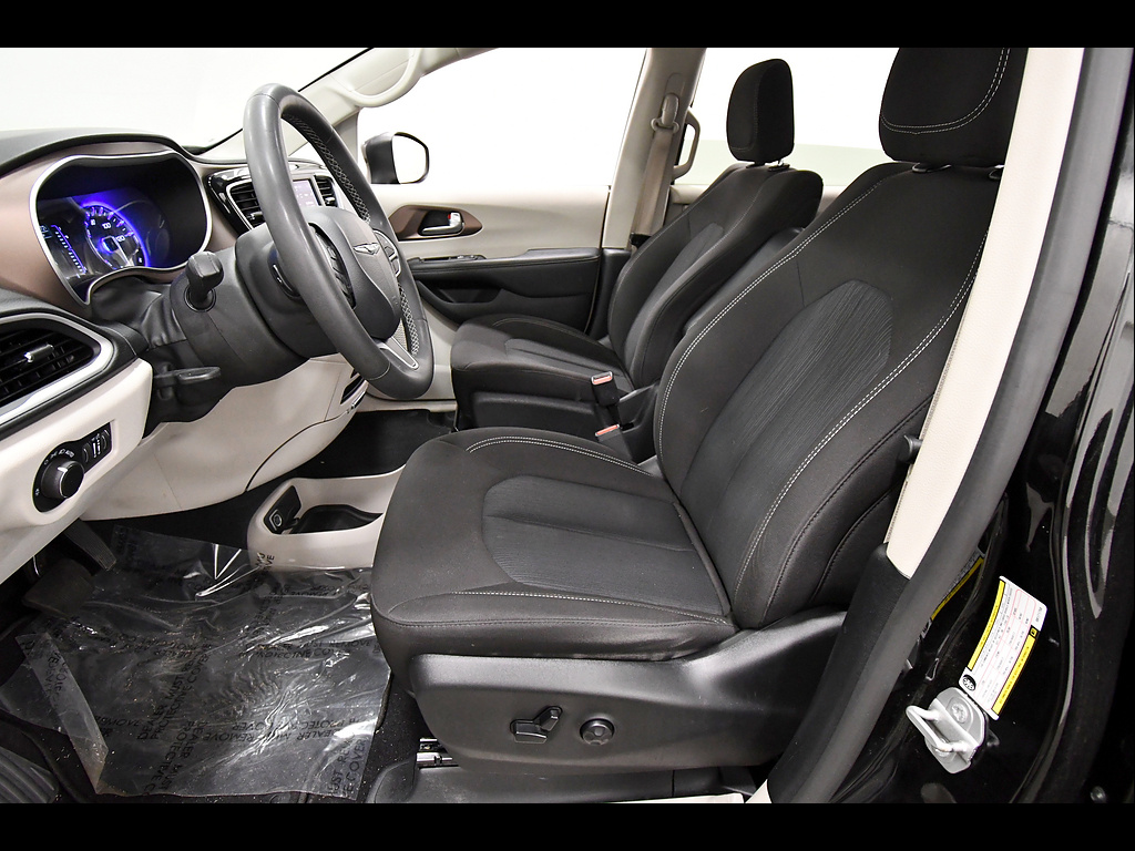 Used 2024 Chrysler Voyager Van
