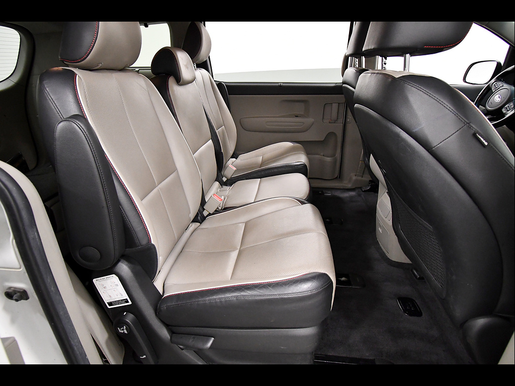 Used 2019 Kia Sedona Van
