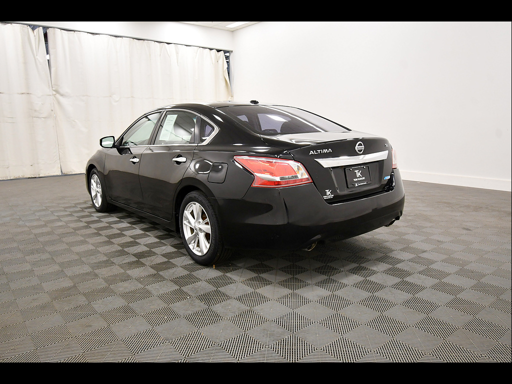 Used 2013 Nissan Altima Sedan