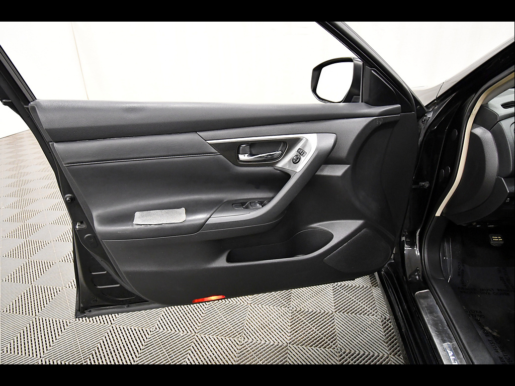 Used 2013 Nissan Altima Sedan