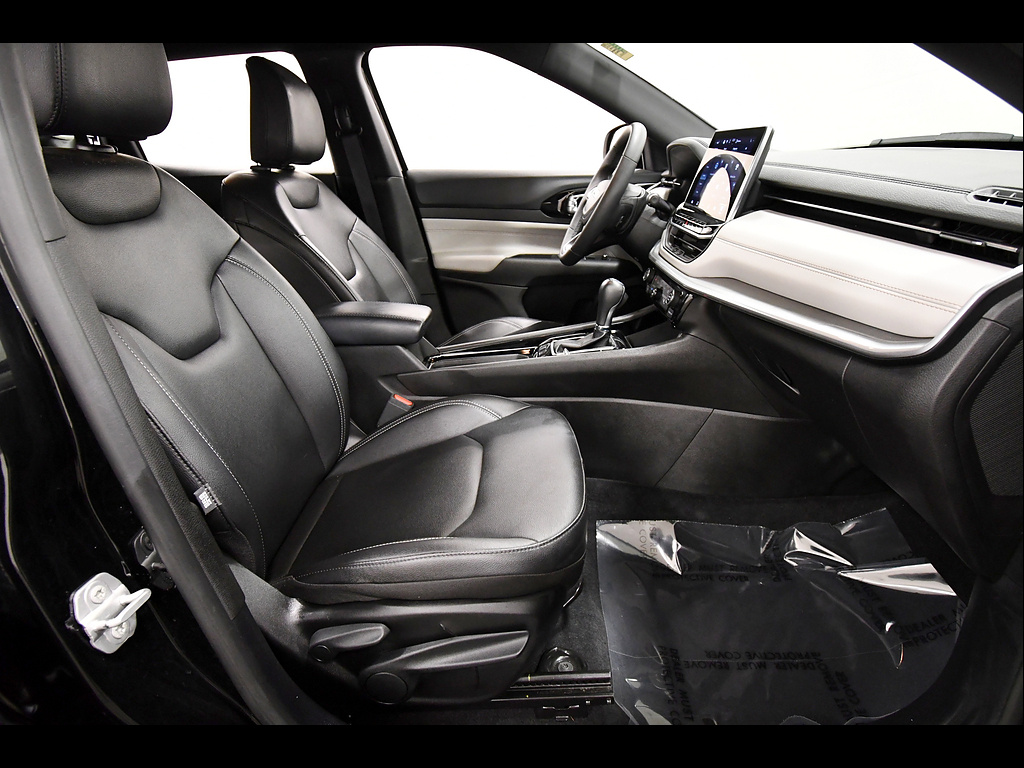 Used 2025 Jeep Compass SUV