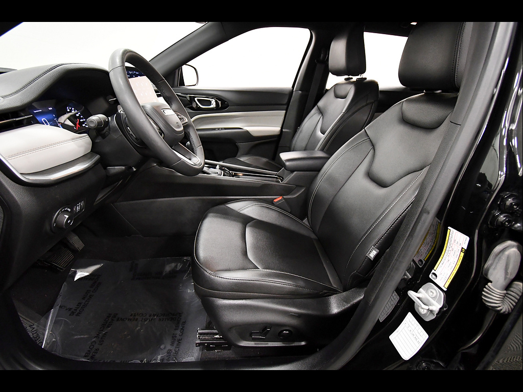 Used 2025 Jeep Compass SUV