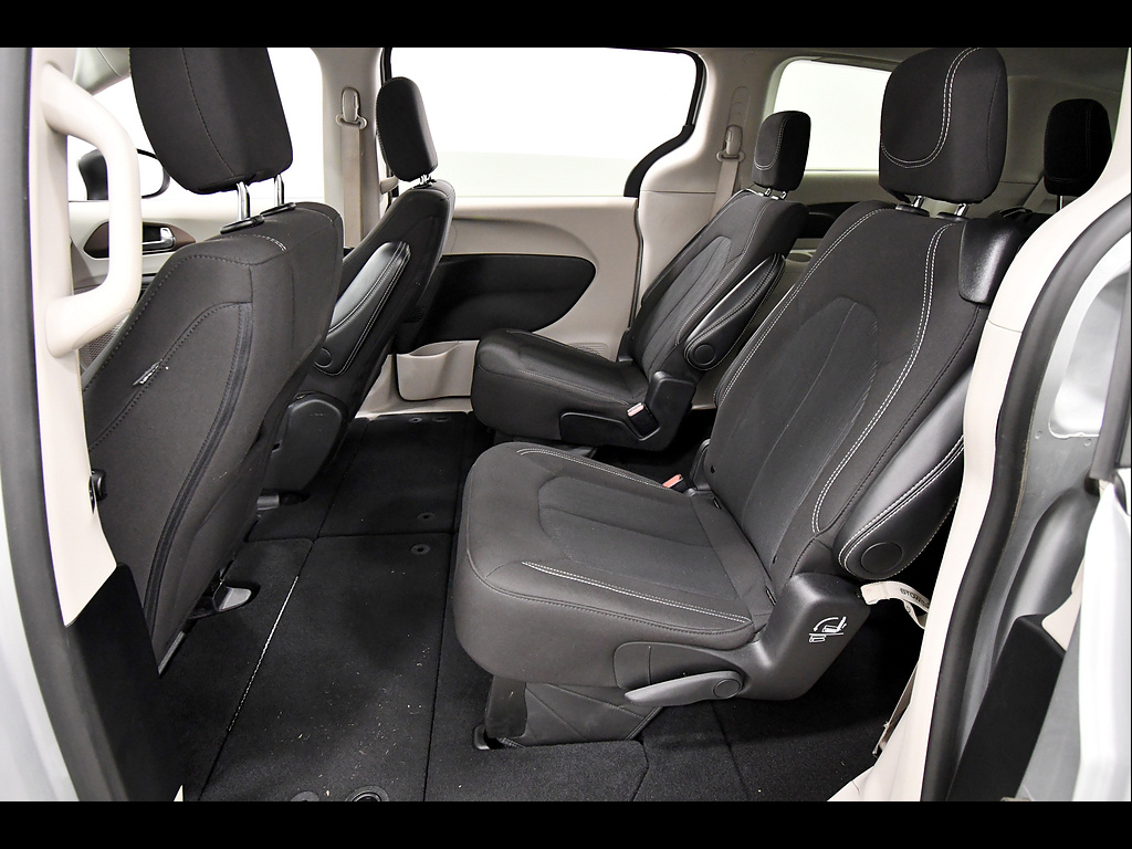 Used 2024 Chrysler Voyager Van