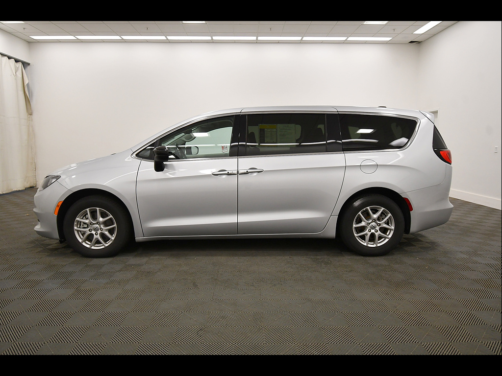 Used 2024 Chrysler Voyager Van