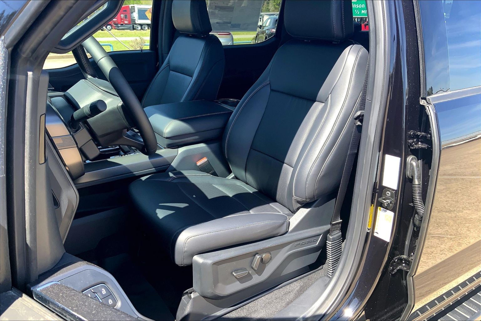 2026 Ford F-150 LARIAT Agate Black at Lufkin Ford