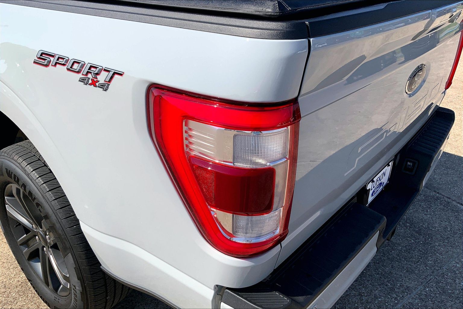 2023 Ford F-150 photo 29 of 33