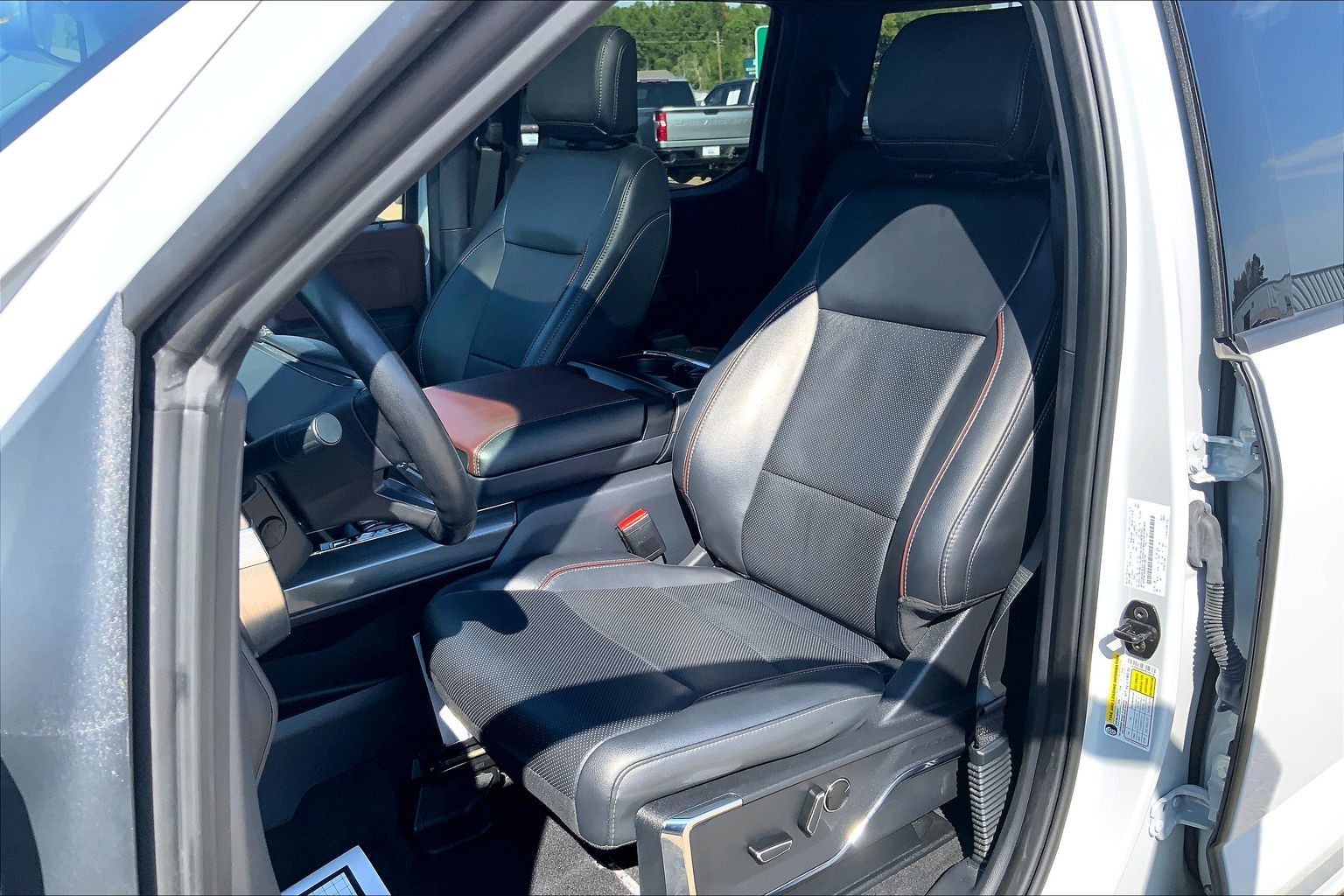 2023 Ford F-150 photo 25 of 33