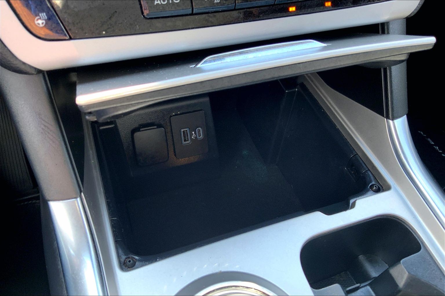 2023 Ford Explorer XLT Iconic Silver at Lufkin Ford