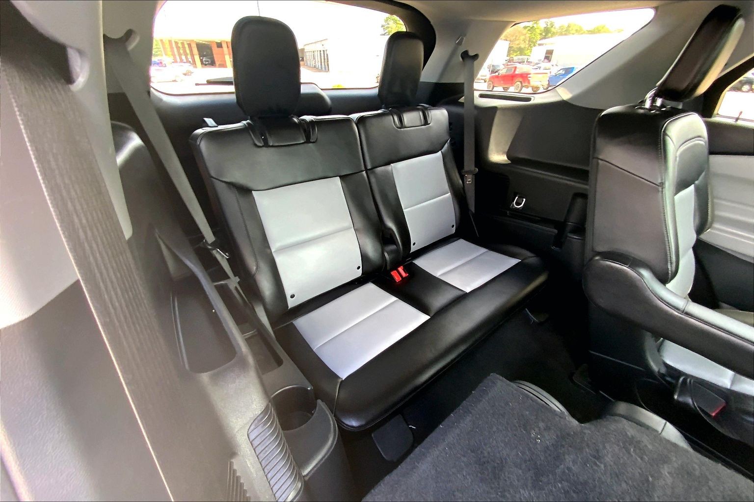 2023 Ford Explorer XLT Iconic Silver at Lufkin Ford