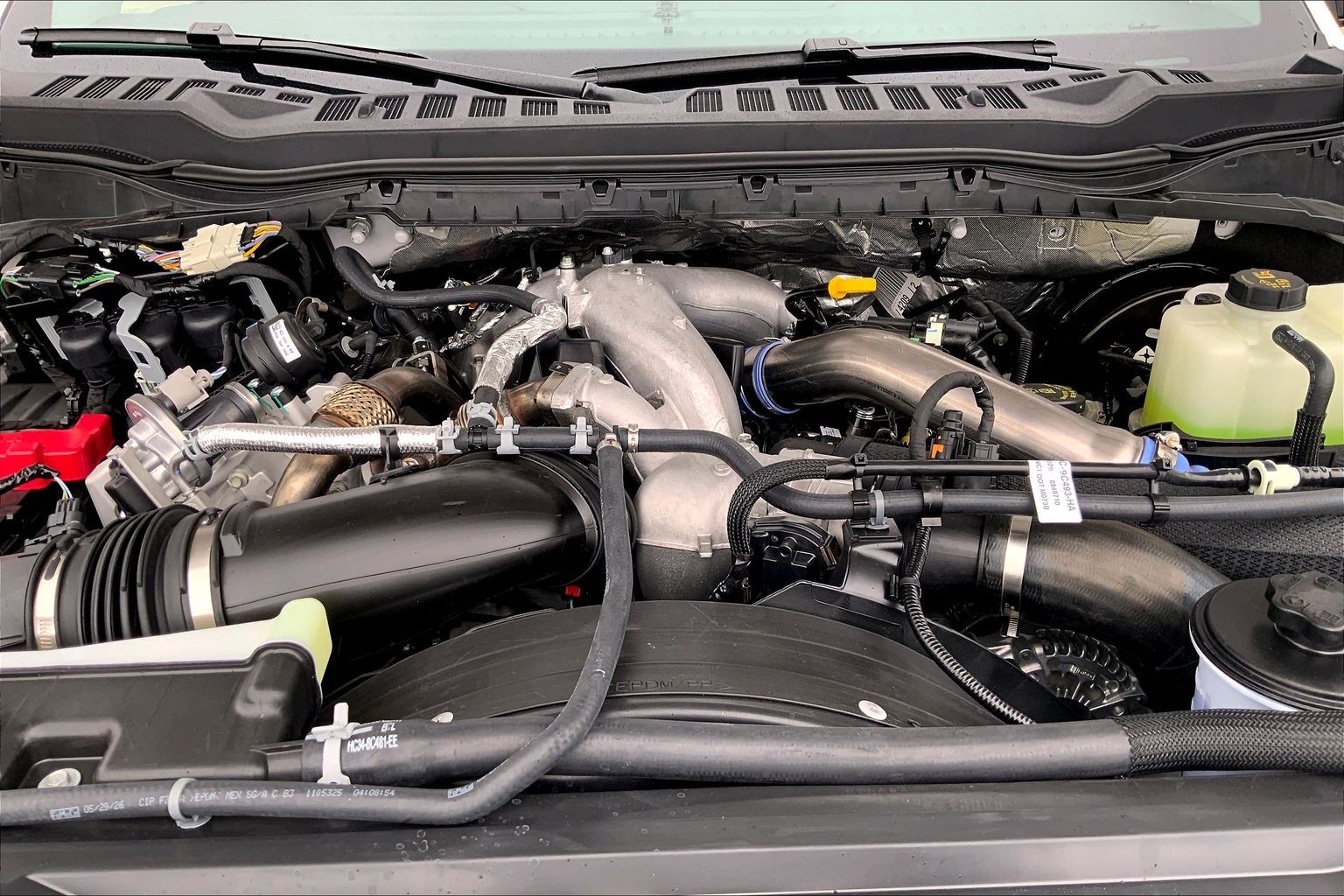 2026 Ford Super Duty F-250 SRW LARIAT Star White Metallic Tri-Coat at Lufkin Ford