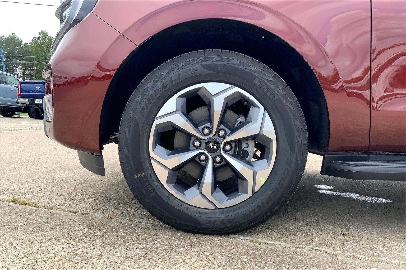 2027 Ford Expedition photo 12 of 13