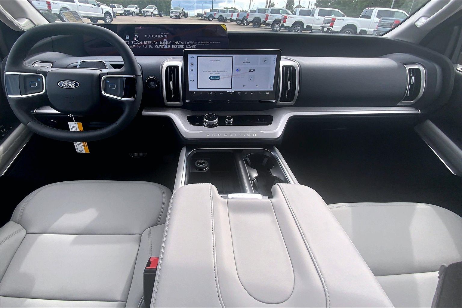 2027 Ford Expedition photo 5 of 13