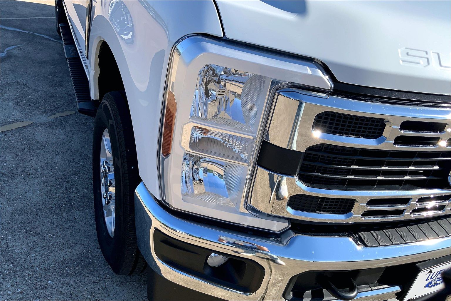 2025 Ford Super Duty F-250 SRW XLT Oxford White at Lufkin Ford