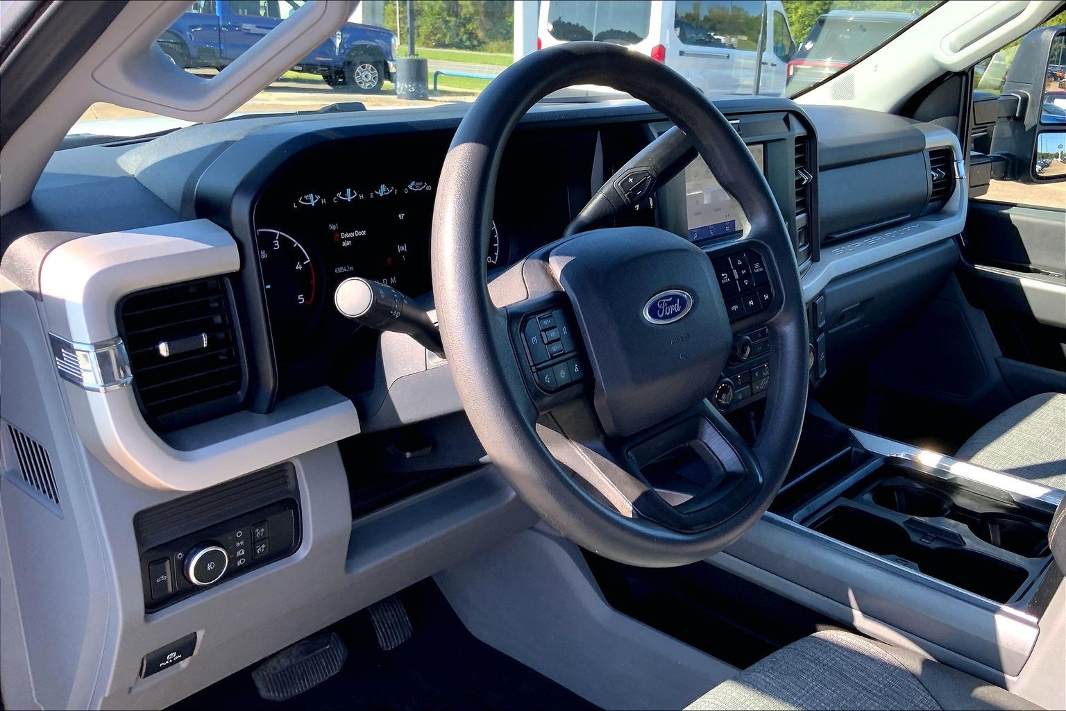 2025 Ford Super Duty F-250 SRW XLT Oxford White at Lufkin Ford