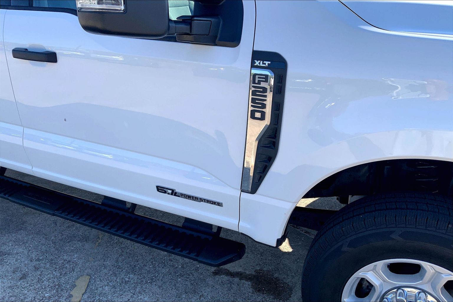 2025 Ford Super Duty F-250 SRW XLT Oxford White at Lufkin Ford