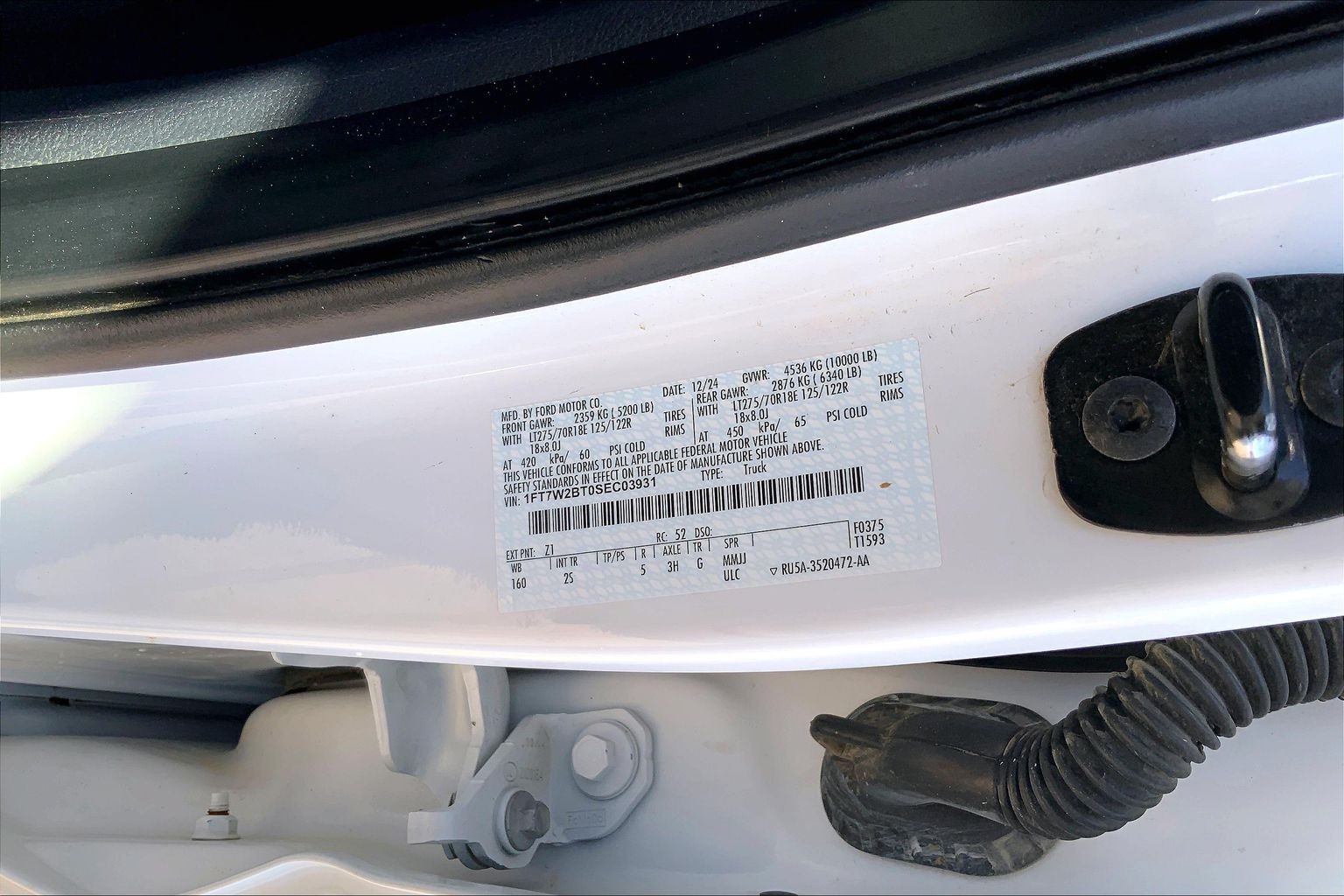 2025 Ford Super Duty F-250 SRW XLT Oxford White at Lufkin Ford