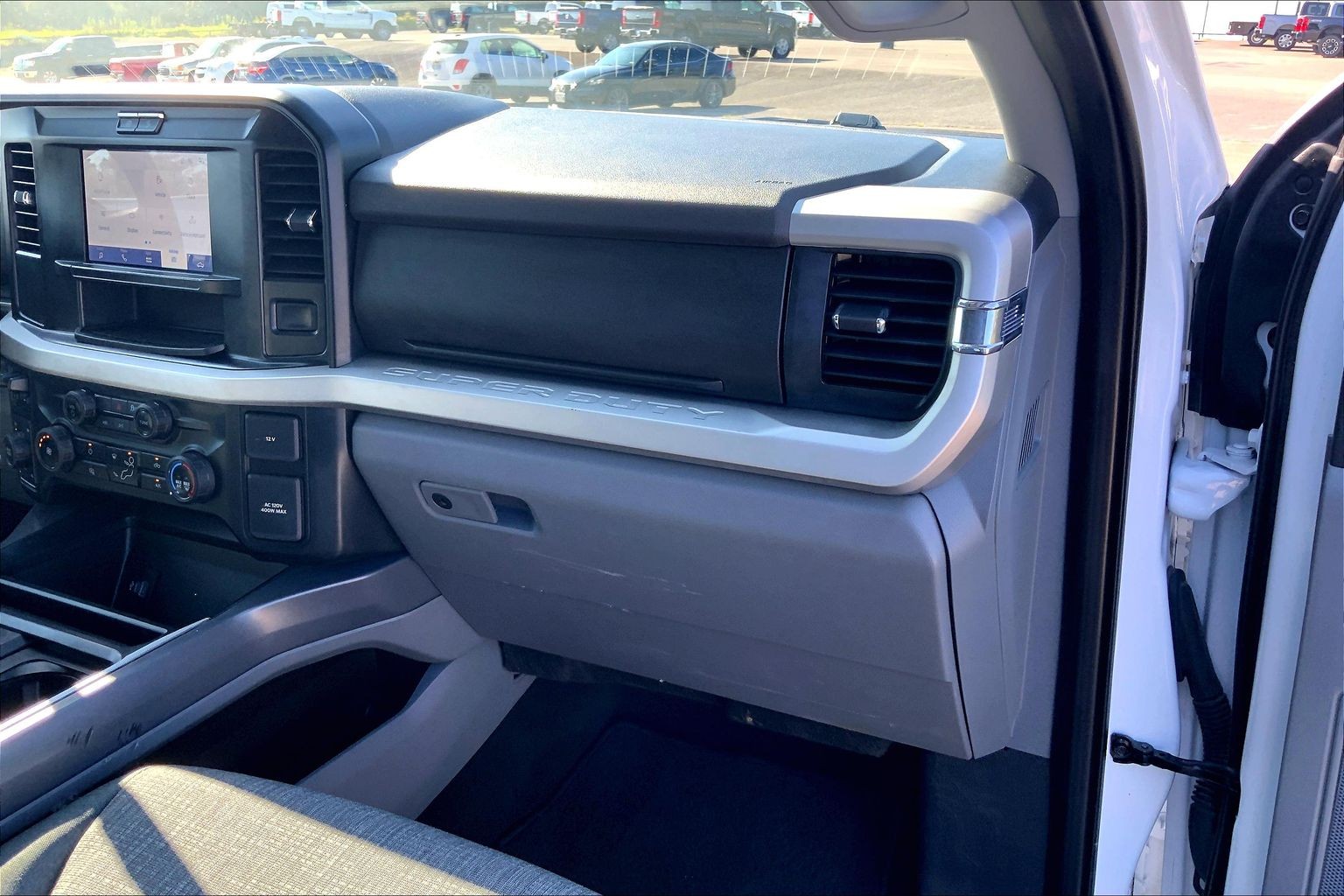 2025 Ford Super Duty F-250 SRW XLT Oxford White at Lufkin Ford