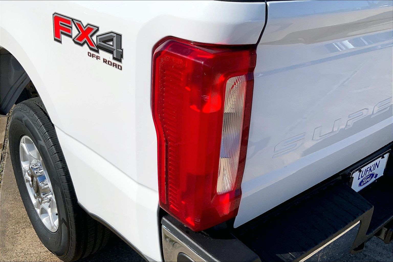 2025 Ford Super Duty F-250 SRW XLT Oxford White at Lufkin Ford