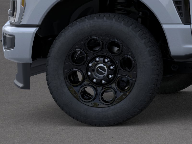 2026 Ford Super Duty F-350 SRW LARIAT Glacier Gray Metallic Tri-Coat at Lufkin Ford