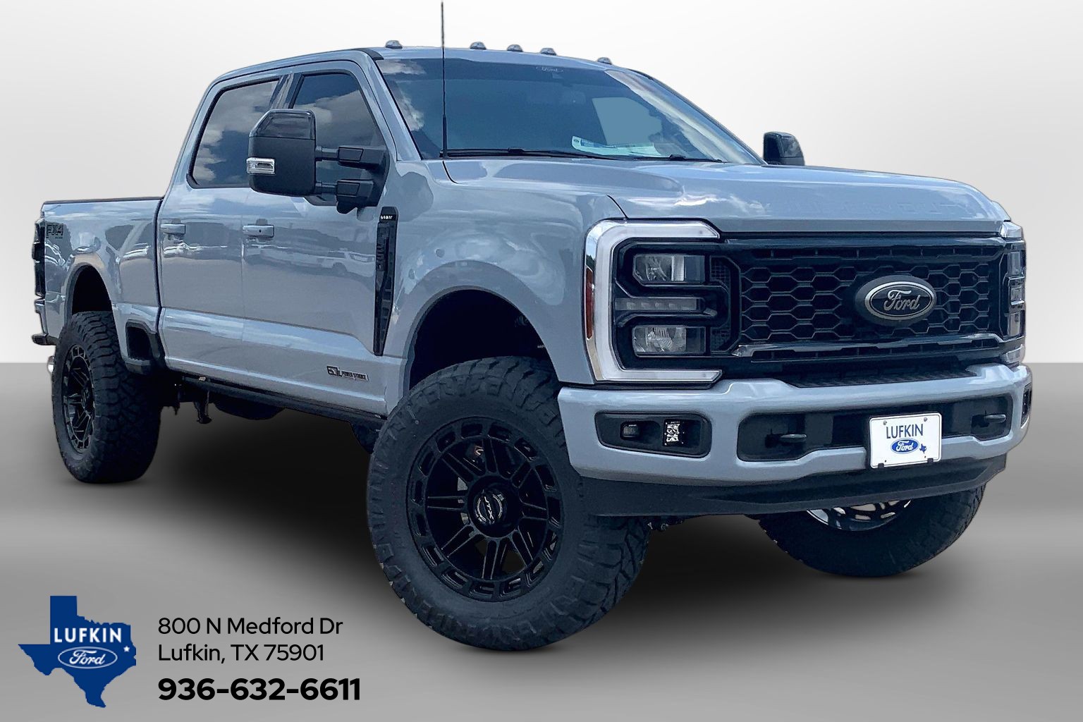 2026 Ford Super Duty F-350 SRW LARIAT Glacier Gray Metallic Tri-Coat at Lufkin Ford