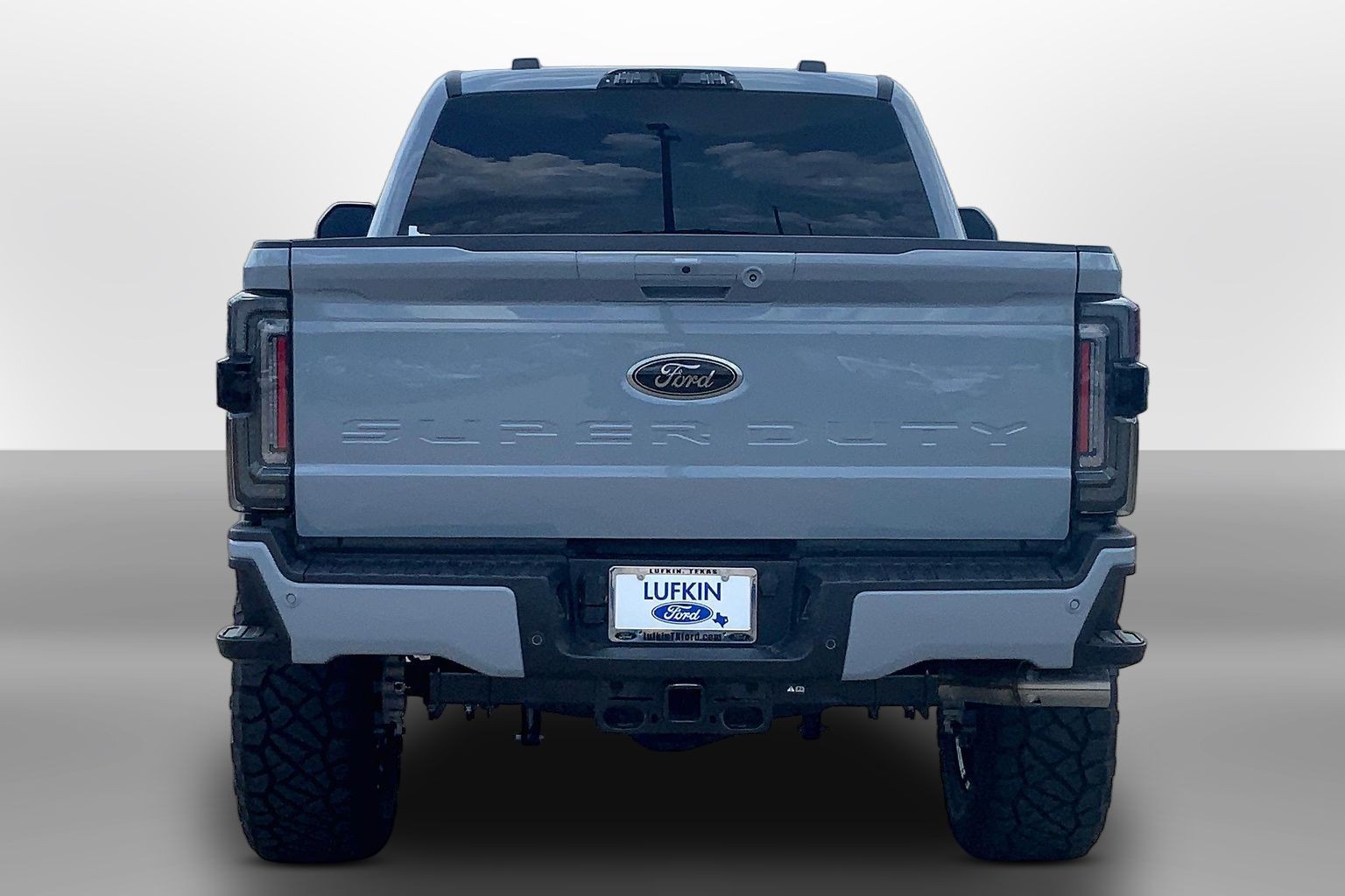 2026 Ford Super Duty F-350 SRW LARIAT Glacier Gray Metallic Tri-Coat at Lufkin Ford