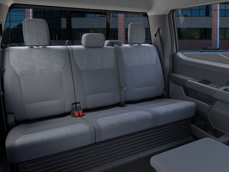2026 Ford Super Duty F-250 SRW photo 37 of 48