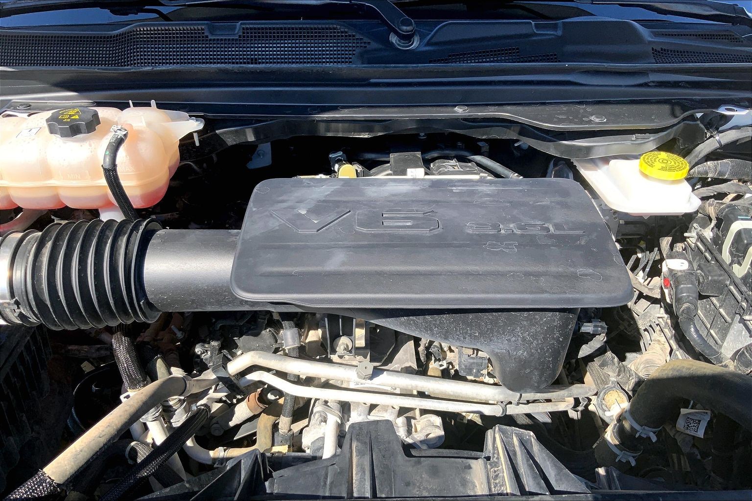 2025 Ram 1500 photo 9 of 33