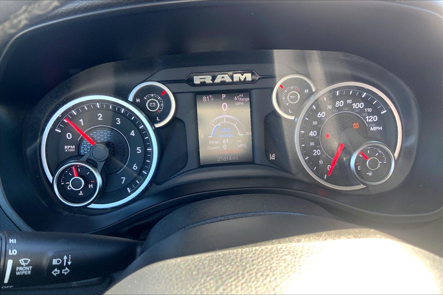 2025 Ram 1500 photo 20 of 33