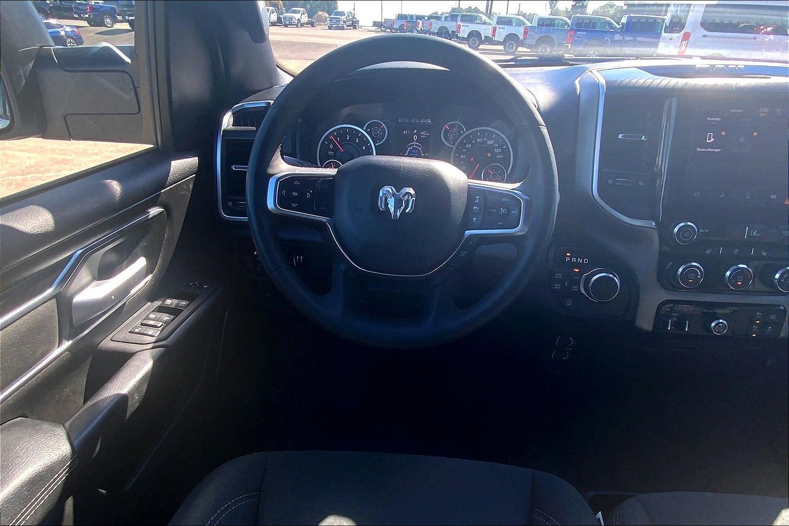 2025 Ram 1500 photo 4 of 33