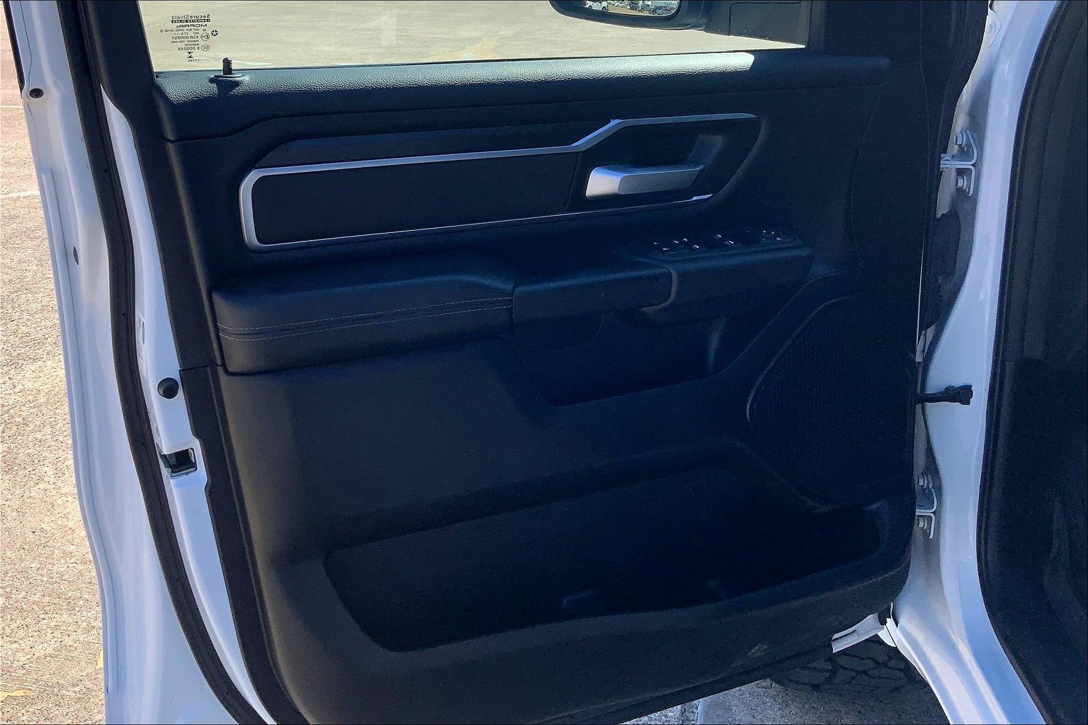2025 Ram 1500 photo 23 of 33