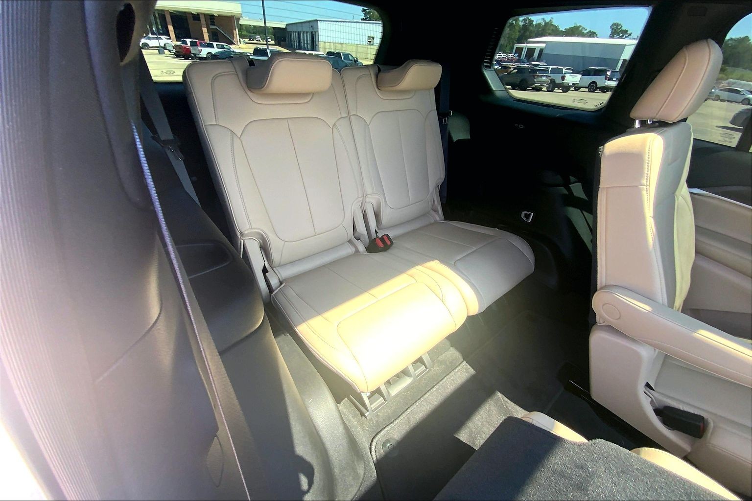 2026 Jeep Grand Cherokee L photo 28 of 34